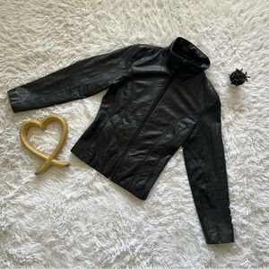 Wilsons Leather Black Fitted Leather Jacket Classic Design